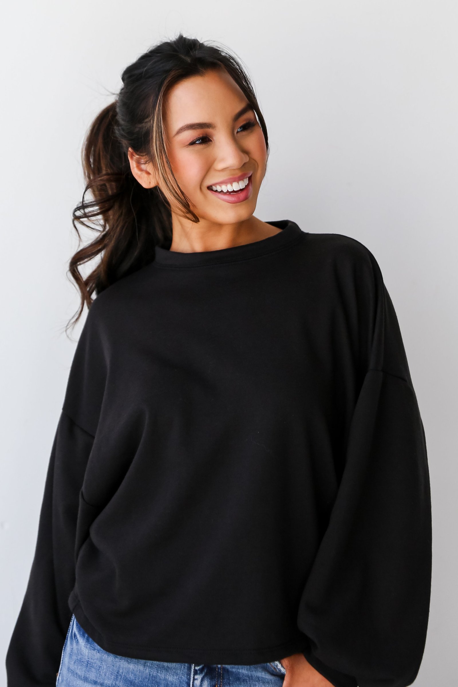 Tatum Black Sweatshirt - DU DEAL