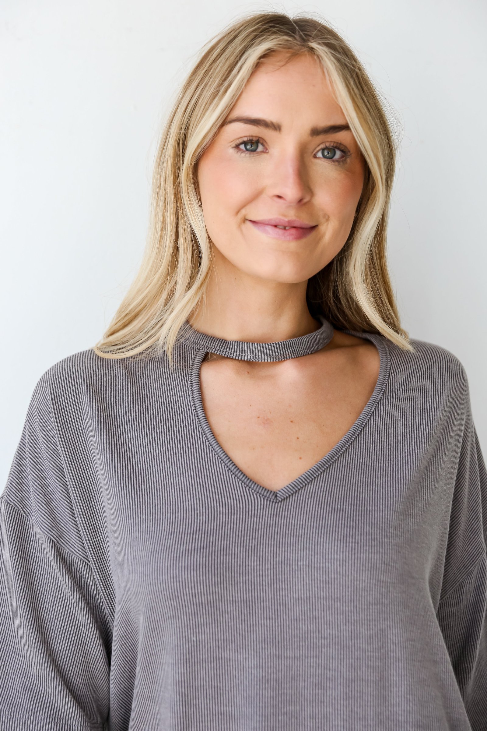 Teagan Grey Ribbed Cutout Tee - DU DEAL