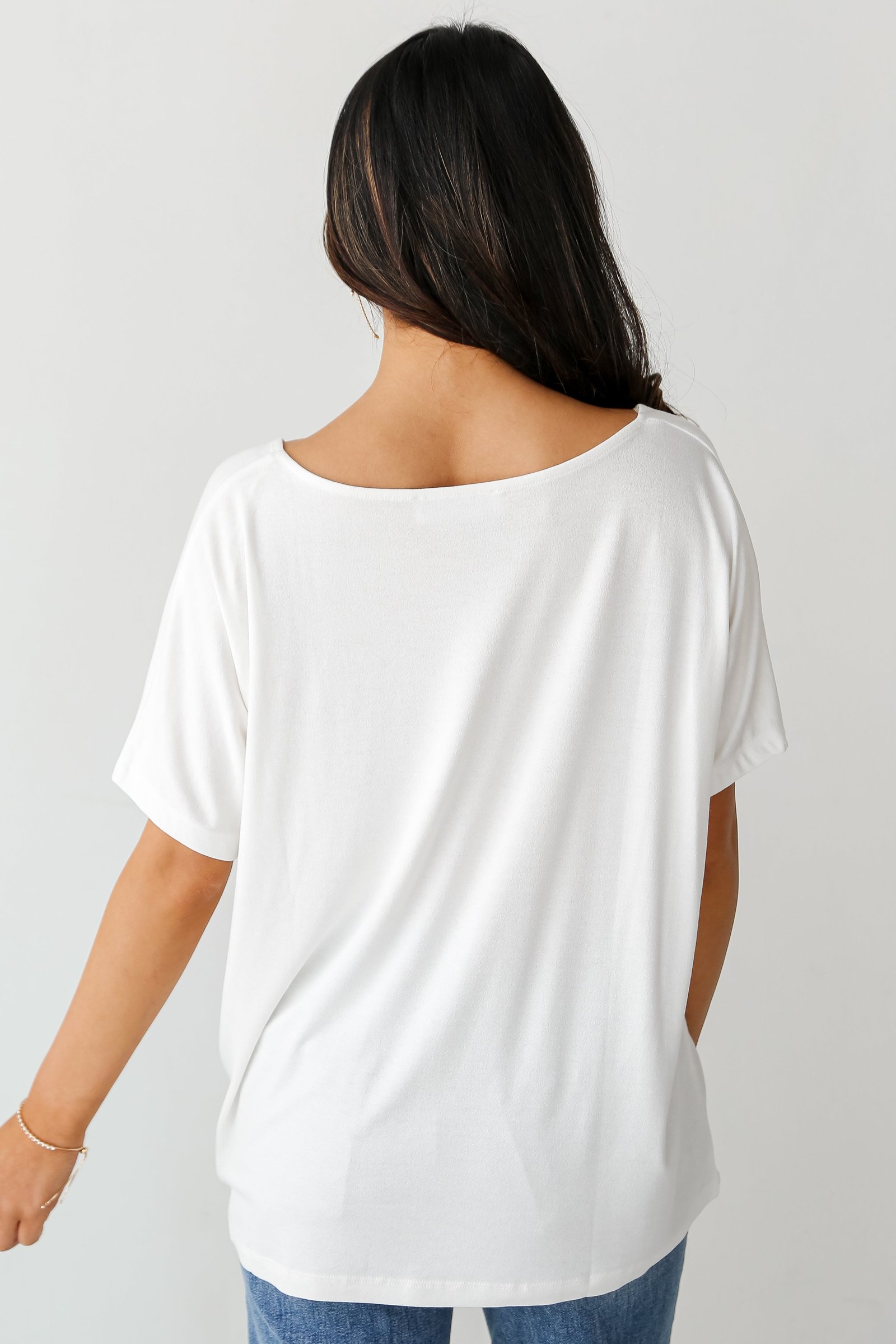 Mackenzie Everyday White Tee - DU DEAL